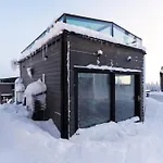 Aurora Paradise Iglu Feriehus *